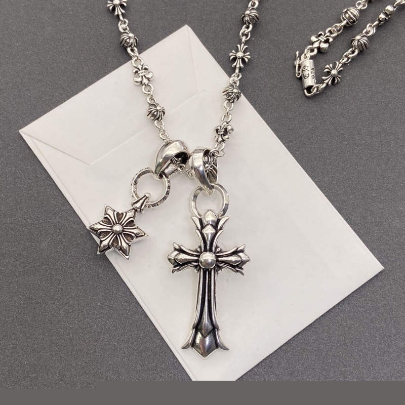 Ch**me He**ts necklaces